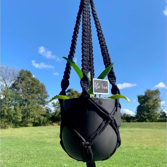 Macrame Plant Hanger - Picture 4 of 8